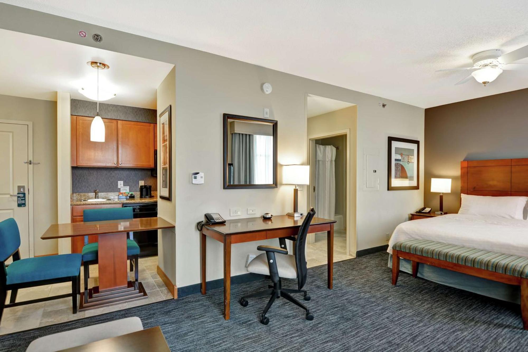 โฮมวูดสวีท บายฮิลตัน โมไบล์อีสต์เบย์ แดฟเน โฮเต็ล Hotel แดฟนี ภายนอก รูปภาพ