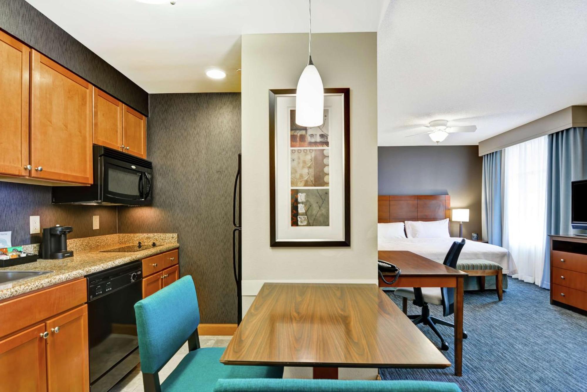 โฮมวูดสวีท บายฮิลตัน โมไบล์อีสต์เบย์ แดฟเน โฮเต็ล Hotel แดฟนี ภายนอก รูปภาพ